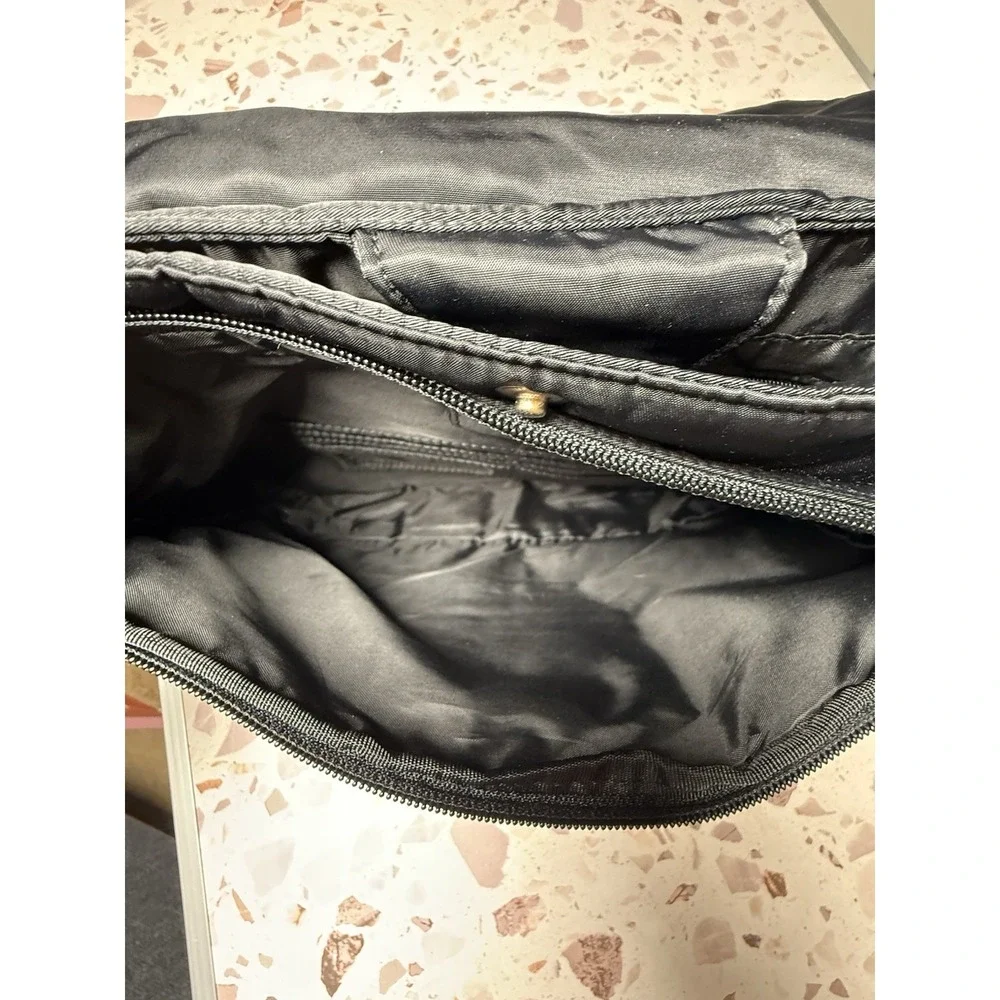 Kenneth Cole Reaction Black Nylon Messenger Bag Crossbody Laptop‎ Travel